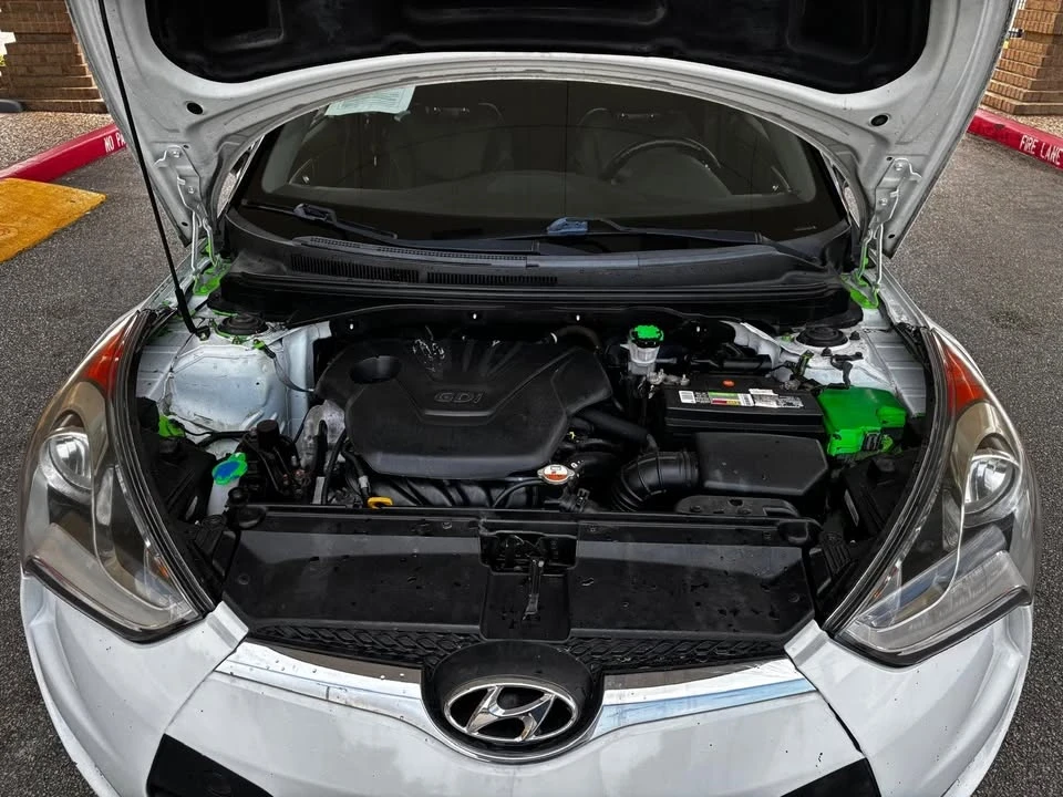 2013 Hyundai Veloster - Image 6 of 11