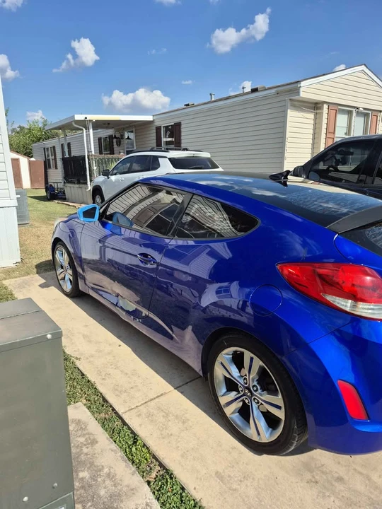 2013 Hyundai Veloster - Image 4 of 6
