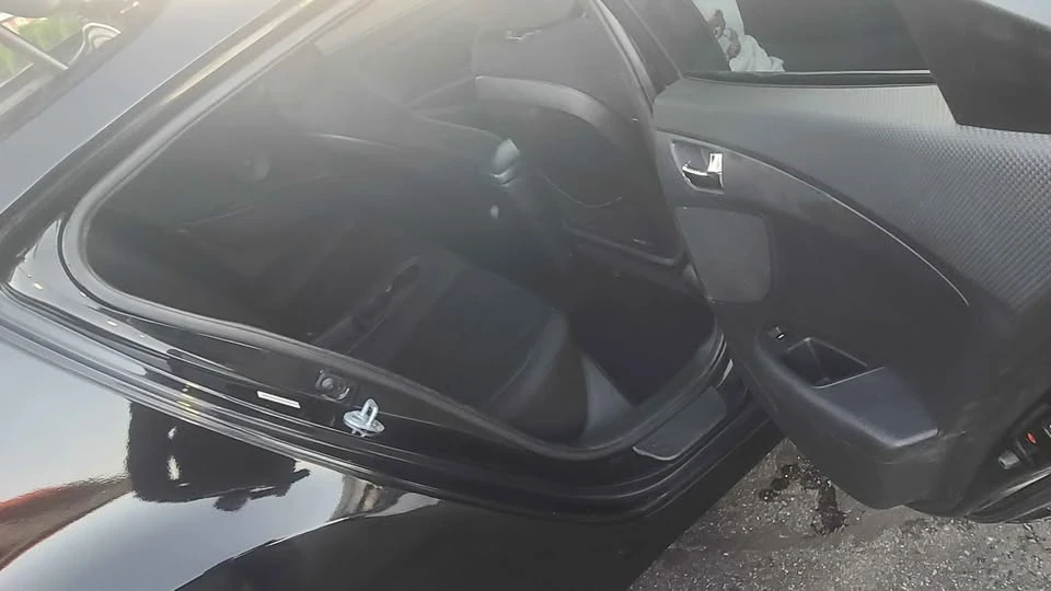 2013 Hyundai Veloster - Image 7 of 12