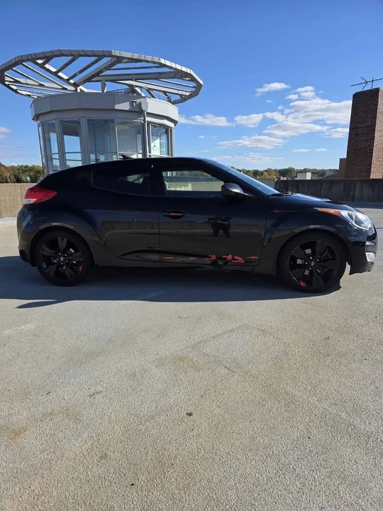 2013 Hyundai Veloster - Image 4 of 11