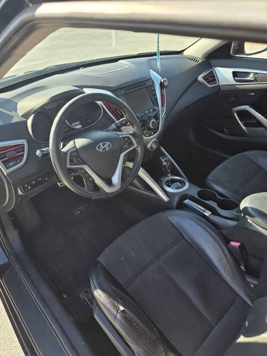 2013 Hyundai Veloster - Image 9 of 11