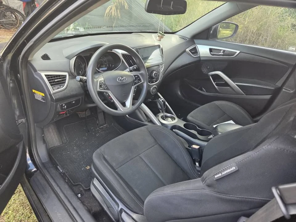 2013 Hyundai Veloster - Image 7 of 12