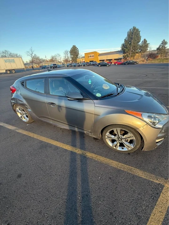 2013 Hyundai Veloster - Image 4 of 8