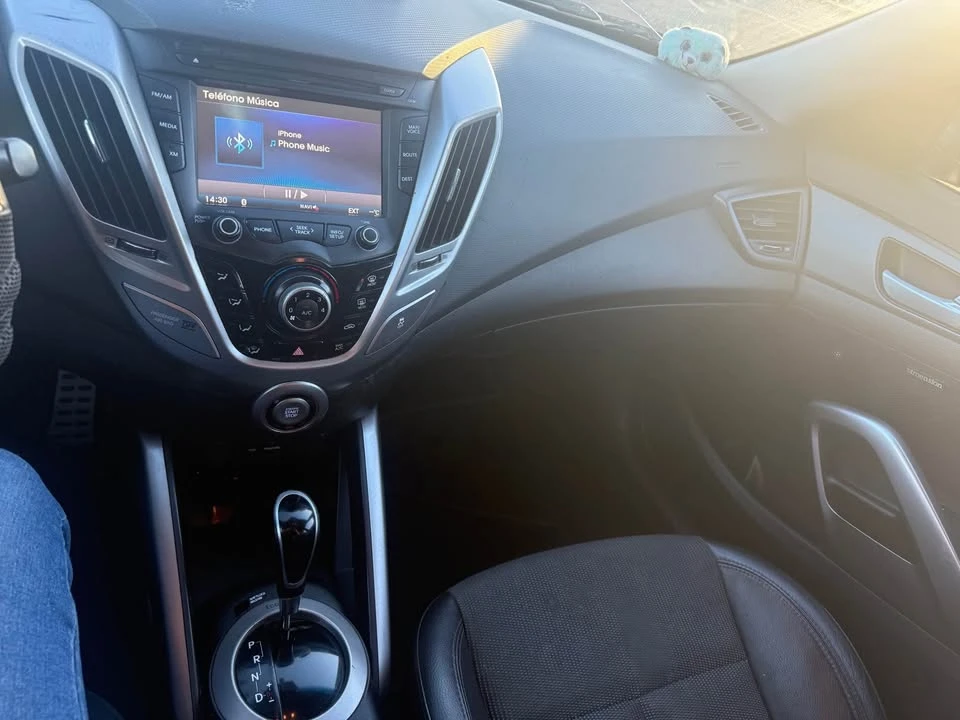 2013 Hyundai Veloster - Image 7 of 8
