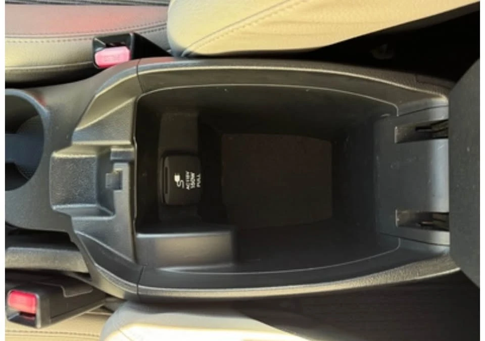 2013 Hyundai Veloster - Image 11 of 14