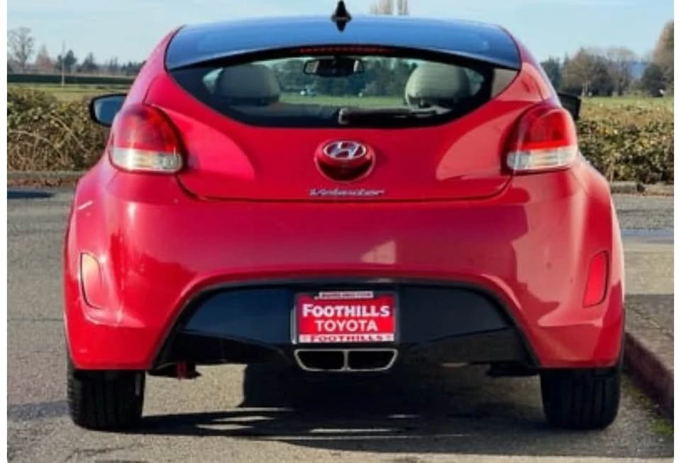 2013 Hyundai Veloster - Image 2 of 14