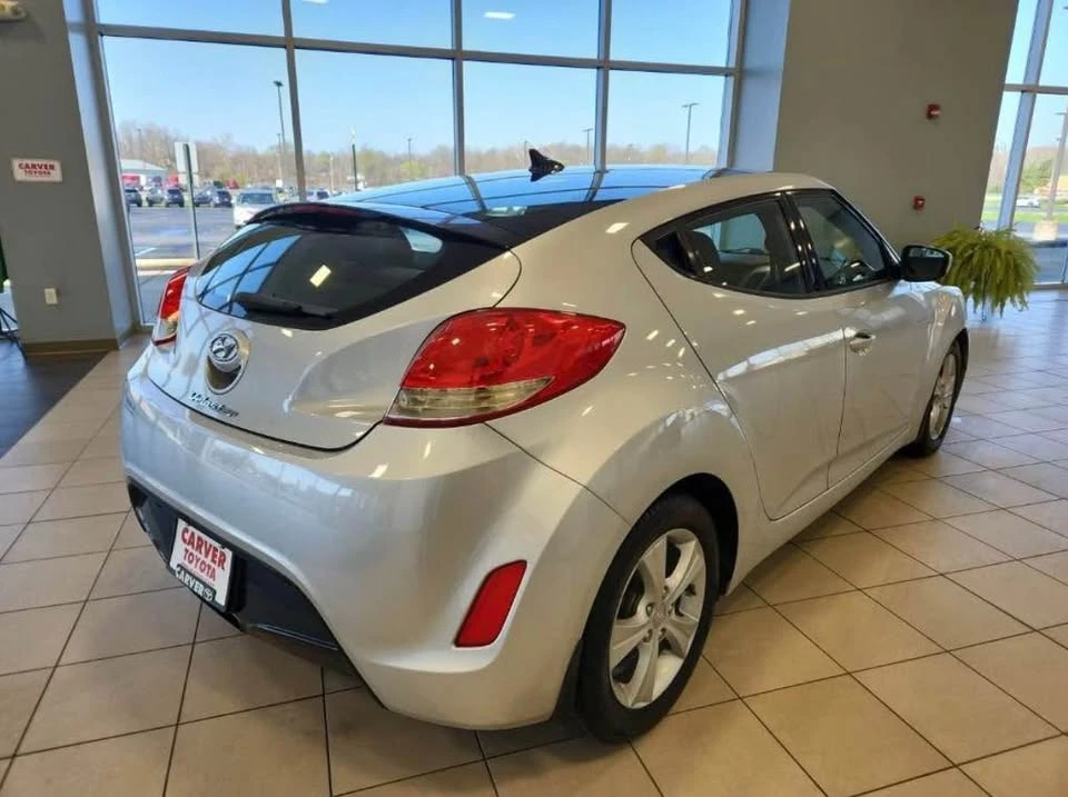2013 Hyundai Veloster - Image 2 of 5