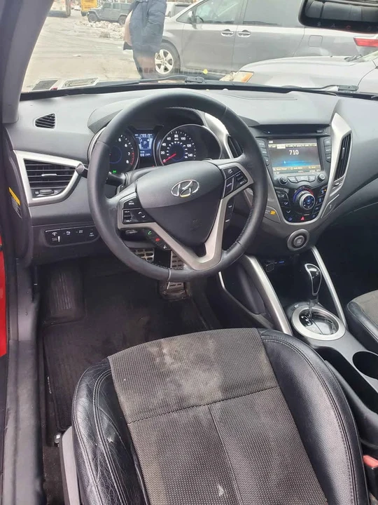 2013 Hyundai Veloster - Image 5 of 5