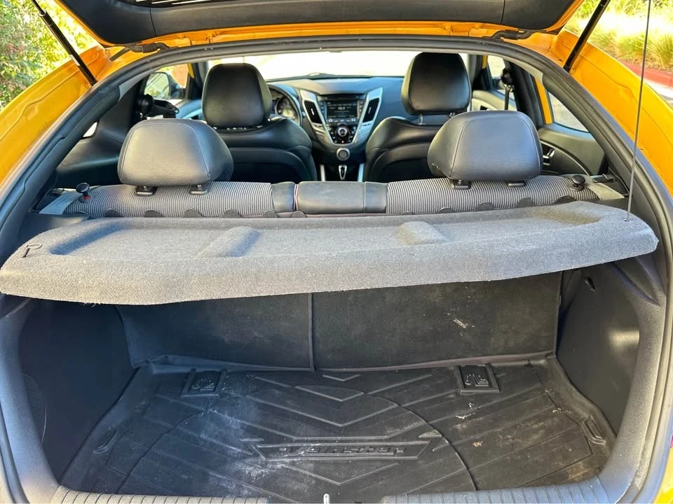 2013 Hyundai Veloster - Image 10 of 18