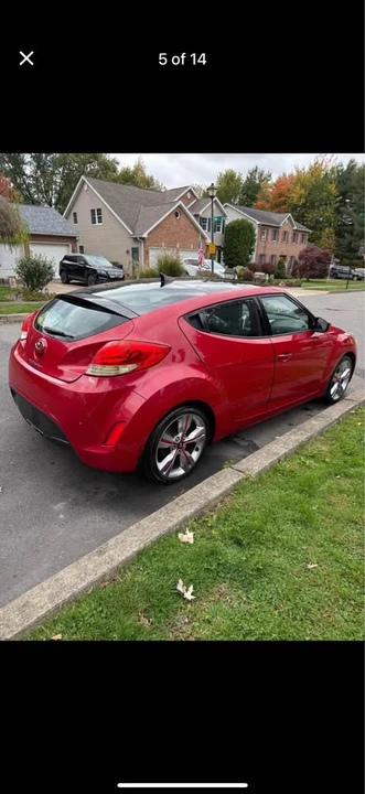 2013 Hyundai Veloster - Image 2 of 14