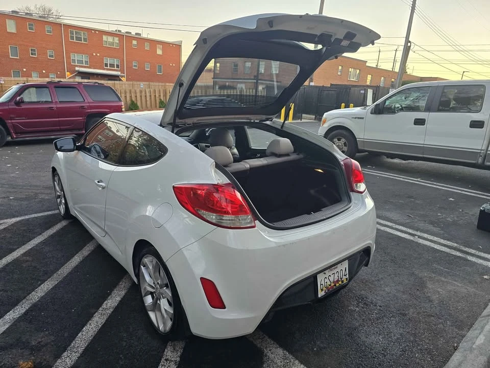 2013 Hyundai Veloster - Image 14 of 15
