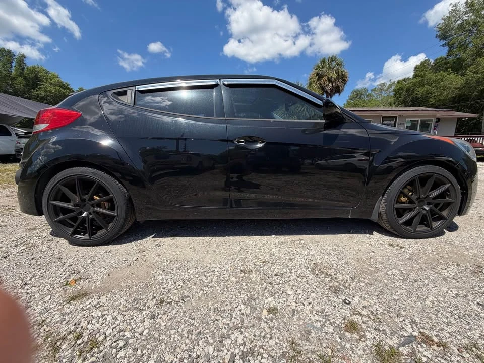 2013 Hyundai Veloster - Image 5 of 19