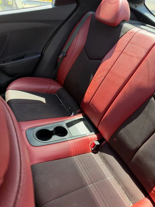 2013 Hyundai Veloster - Image 12 of 19