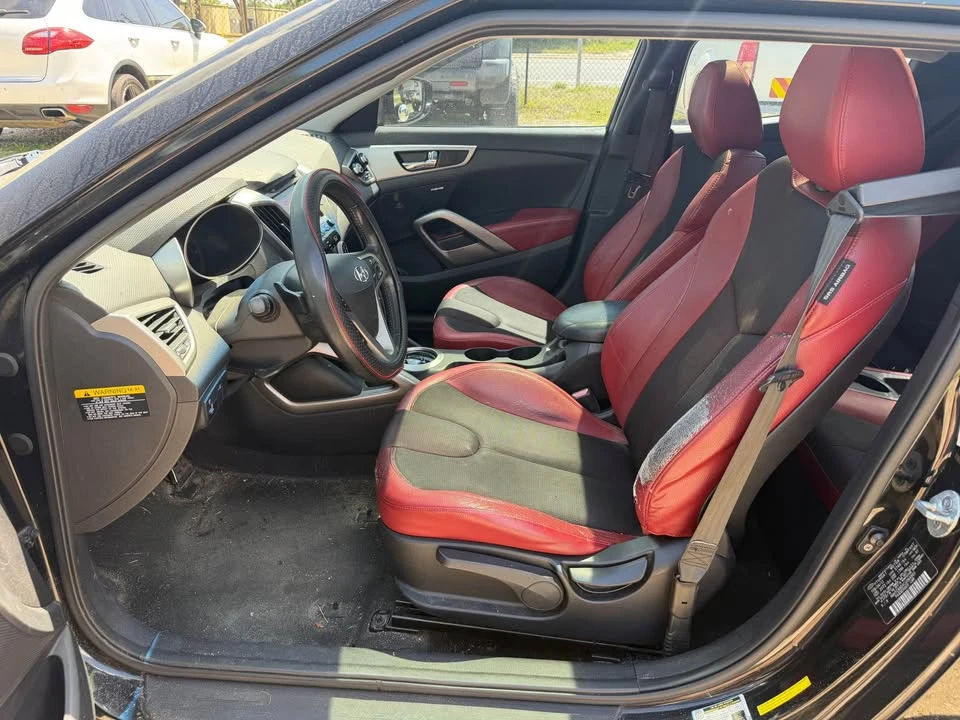 2013 Hyundai Veloster - Image 11 of 19