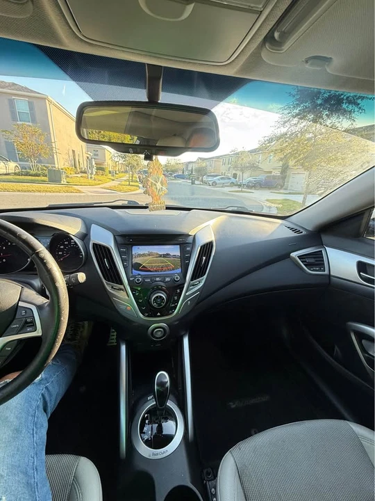 2013 Hyundai Veloster - Image 13 of 14