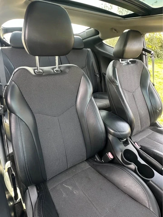 2013 Hyundai Veloster - Image 6 of 10