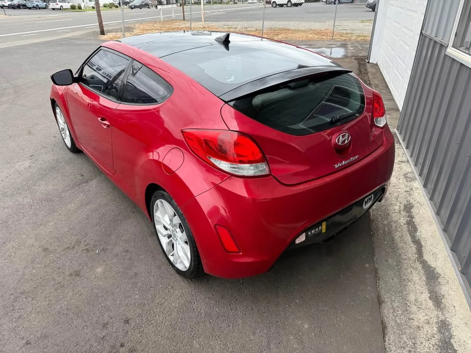 2013 Hyundai Veloster - Image 5 of 19