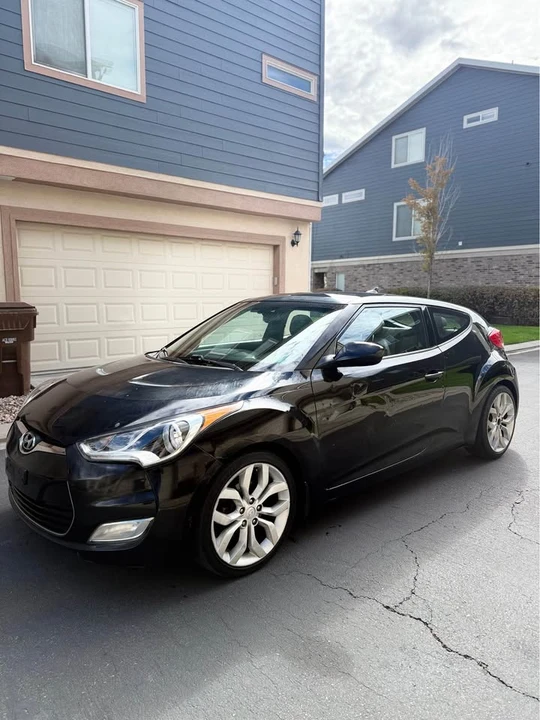2013 Hyundai Veloster - Image 2 of 7