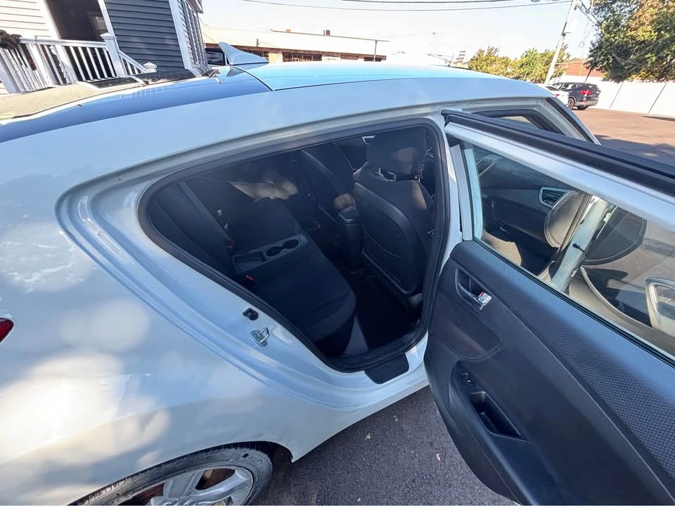 2013 Hyundai Veloster - Image 8 of 8