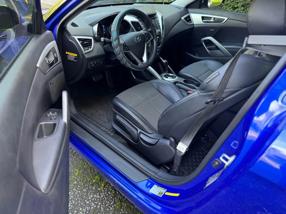 2013 Hyundai Veloster - Image 6 of 6