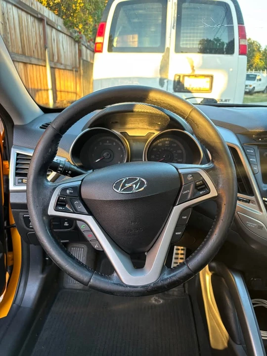 2013 Hyundai Veloster - Image 14 of 16