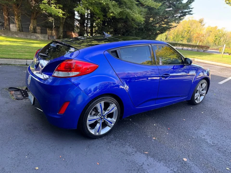 2013 Hyundai Veloster - Image 2 of 6