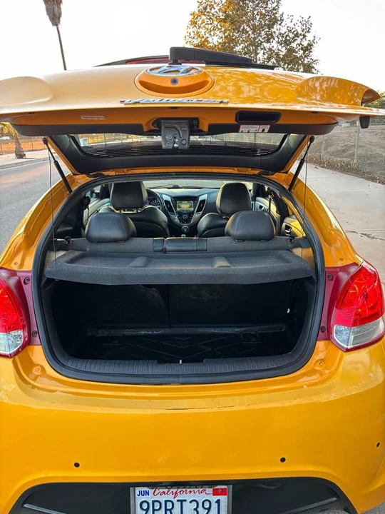 2013 Hyundai Veloster - Image 5 of 16