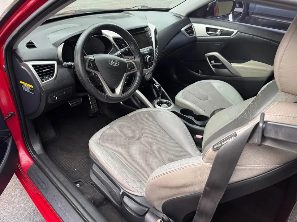 2013 Hyundai Veloster - Image 6 of 9