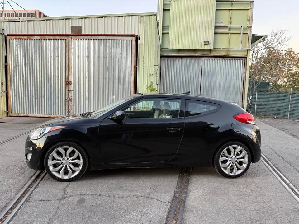 2013 Hyundai Veloster - Image 3 of 18