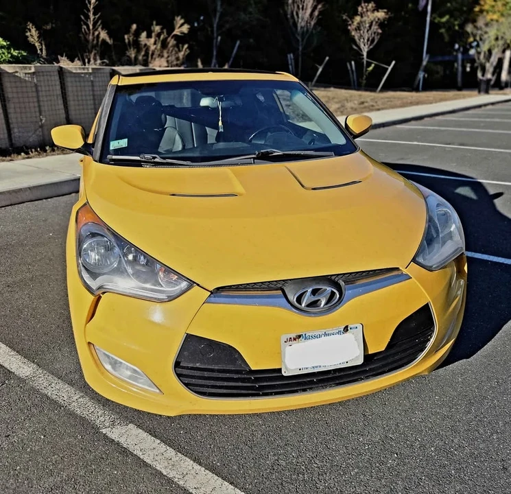 2013 Hyundai Veloster - Image 4 of 10