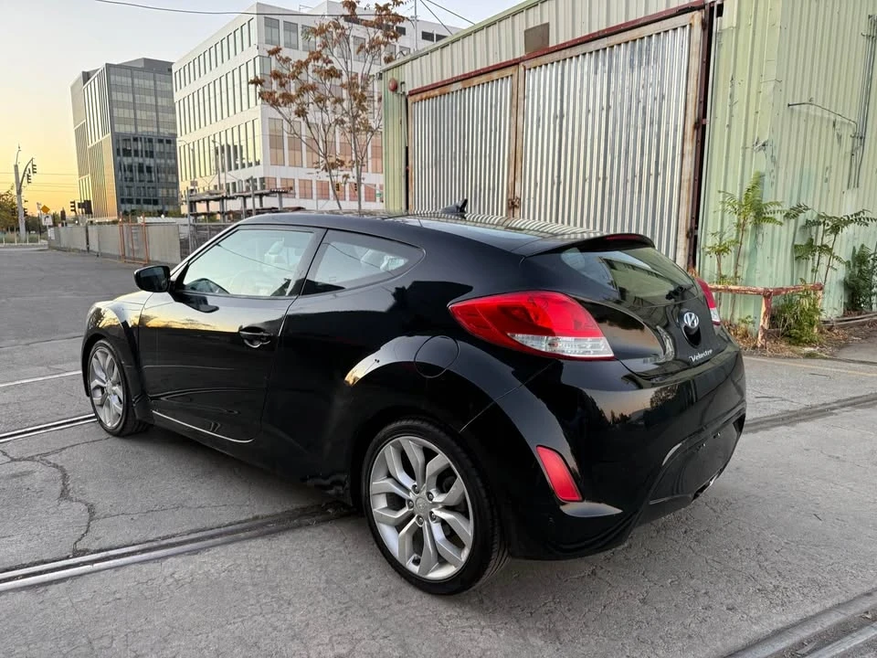 2013 Hyundai Veloster - Image 4 of 18