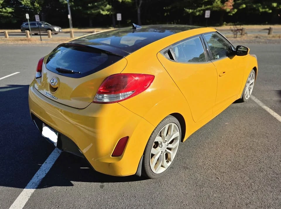 2013 Hyundai Veloster - Image 3 of 10