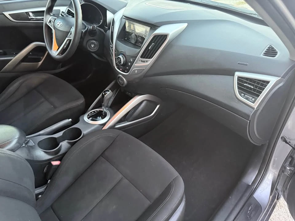 2013 Hyundai Veloster - Image 9 of 14