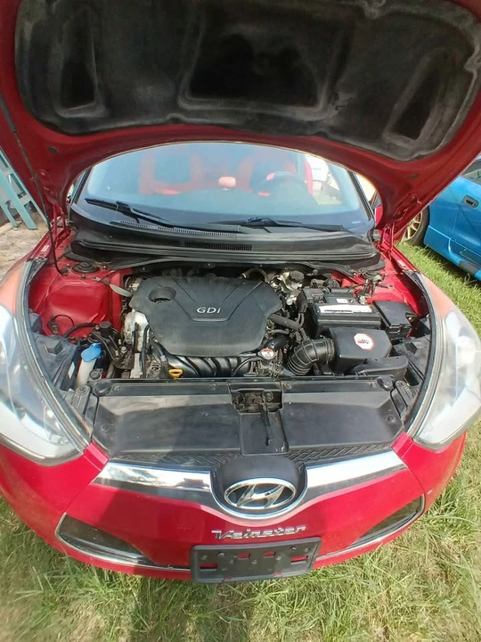 2013 Hyundai Veloster - Image 8 of 10