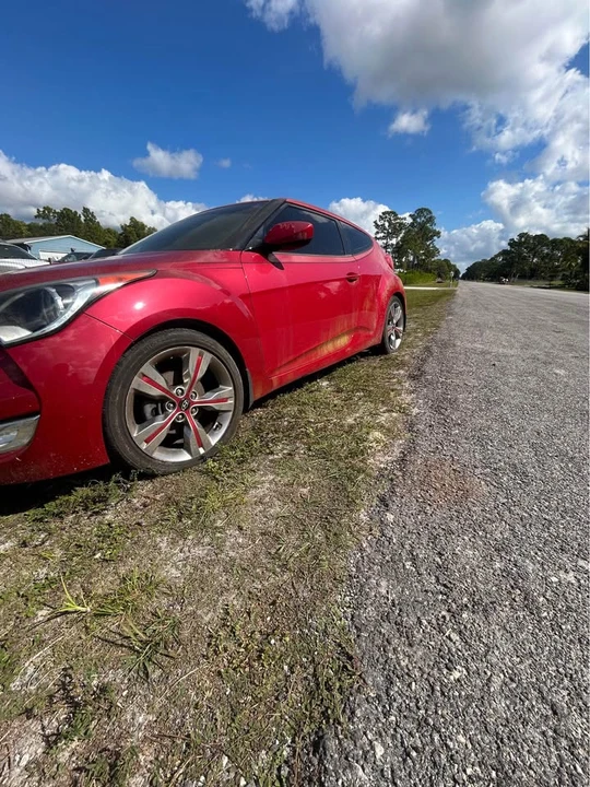 2013 Hyundai Veloster - Image 3 of 5