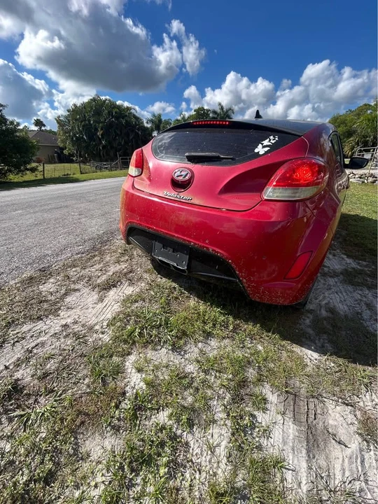 2013 Hyundai Veloster - Image 4 of 5