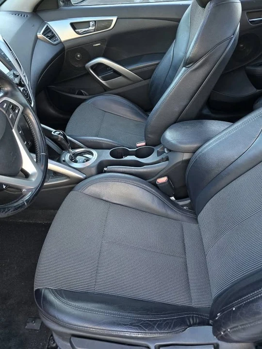 2013 Hyundai Veloster - Image 6 of 11