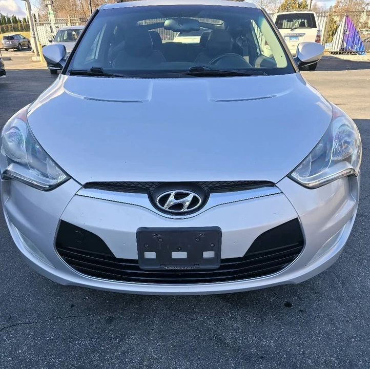 2013 Hyundai Veloster - Image 4 of 11