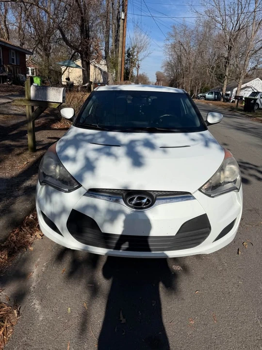 2013 Hyundai Veloster - Image 3 of 5