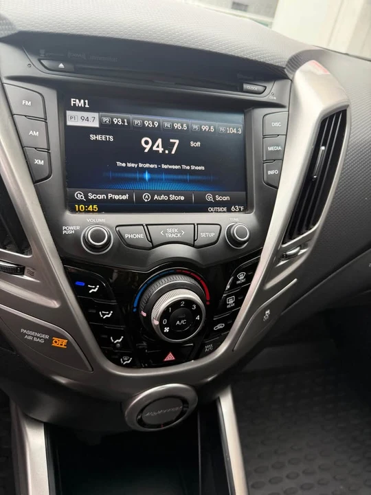 2013 Hyundai Veloster - Image 17 of 20