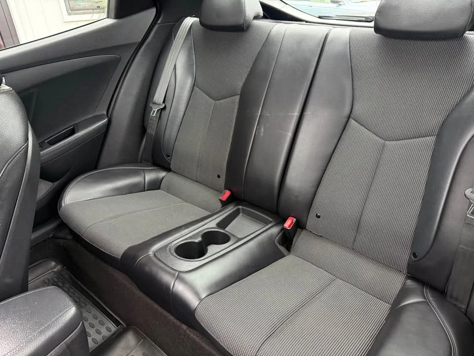 2013 Hyundai Veloster - Image 11 of 20