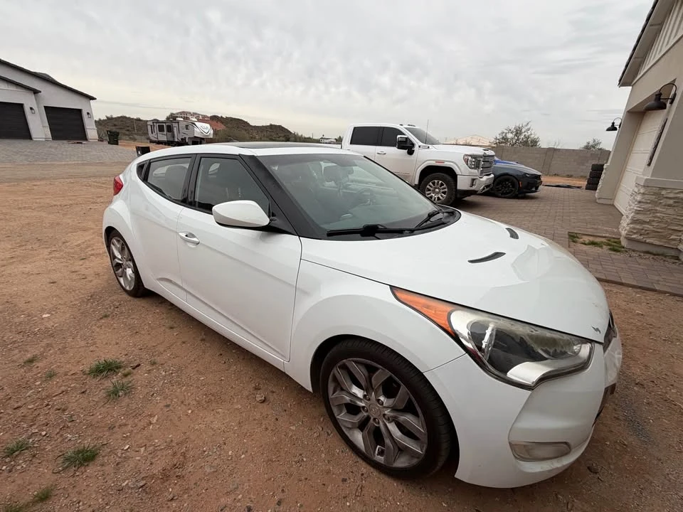 2013 Hyundai Veloster - Image 2 of 6
