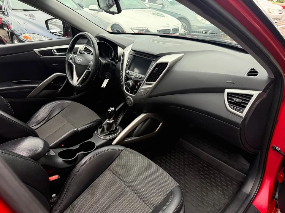 2013 Hyundai Veloster - Image 12 of 20