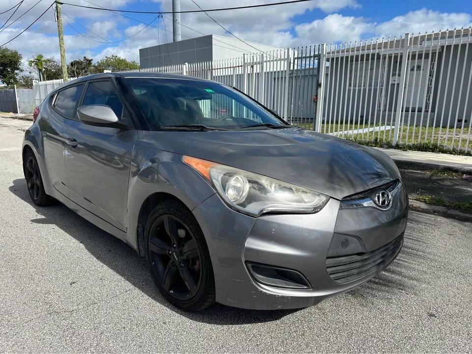 2013 Hyundai Veloster - Image 6 of 11