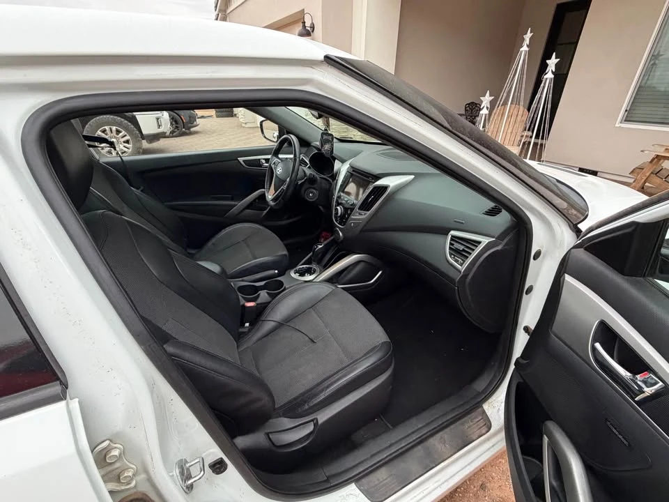 2013 Hyundai Veloster - Image 5 of 6