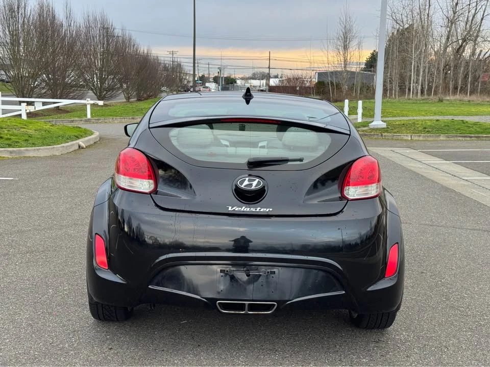2013 Hyundai Veloster - Image 4 of 15