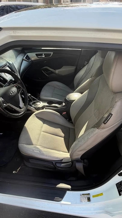 2013 Hyundai Veloster - Image 8 of 10