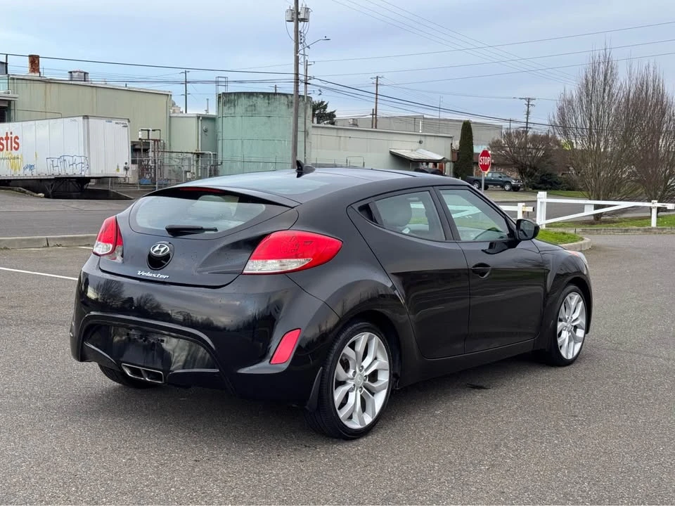 2013 Hyundai Veloster - Image 5 of 15