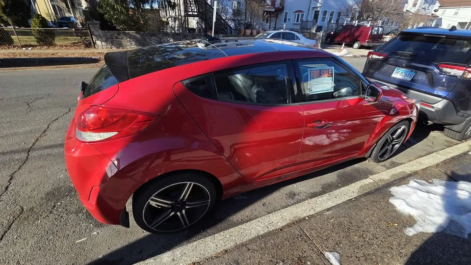 2013 Hyundai Veloster - Image 3 of 15
