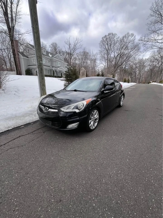 2013 Hyundai Veloster - Image 3 of 8